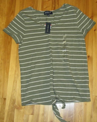 Lindo Top Jones New York Petite P cebollino/marfil a rayas cuello en V manga corta nuevo con etiquetas Foto 1 de 4