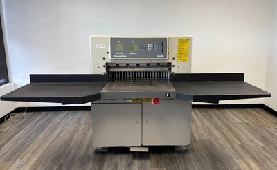 Cortador de papel programable hidráulico Challenge 305 XT 30,5" con mesas laterales XL Foto 1 de 4