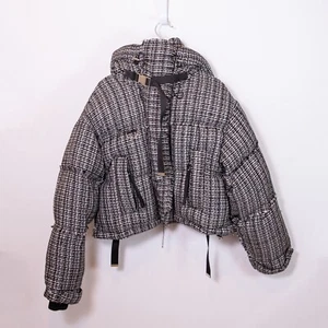 NEU Shoreditch Ski Club Willow Leah kurze kurze gefütterte Jacke schwarz weiß Mantel - Bild 1 von 7