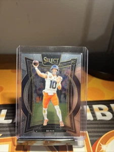 2024 Panini Select - Concourse Bo Nix #30 Silver Prizm (RC) - Picture 1 of 2