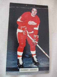 Postal autografiada de Danny Grant JD McCarthy de 1970 Detroit Red Wings - Imagen 1 de 3