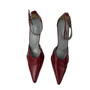 BCBG Girls Dark Red Pumps with Ankle Strap Pointed Toe Y2K Size 7.5 B - Picture 1 of 6