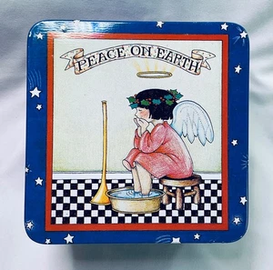 Maria Engelbreit Blechdose Weihnachten Metall FRIEDEN AUF ERDEN ENGEL Kind 4 x 4 x 3" - Bild 1 von 6