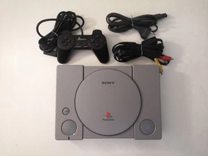 Sony PlayStation 1 PS1 + 1 Controller + Cavo Alimentazione AV Funzionante-E36 - Imagen 1 de 9
