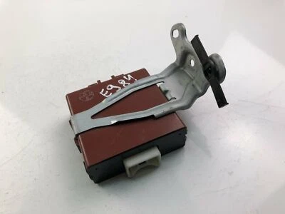 E984 LEXUS Control Unit 89741-50140 - Image 1 of 4