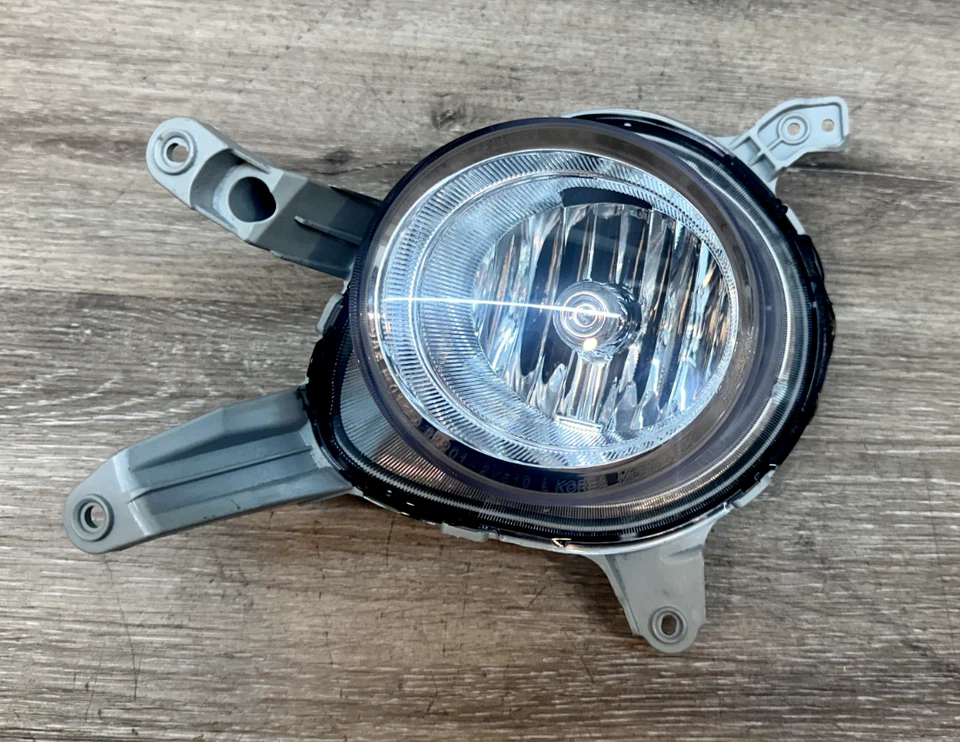 Conjunto de faros antiniebla HYUNDAI VELOSTER LH 2013-17 PIEZA DE FABRICANTE ORIGINAL # 92201-2V500 Foto 1 de 4