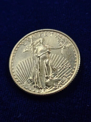 🌟 1992 $10 American Gold Eagle - 1/4 Oz Coin UNC BU SCARCE DATE - Image 1 of 2