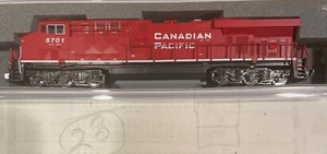 kato  N  176-8944  CANADIAN PACIFIC  ES44AC # 8701  .. DC  OR DCC - Picture 1 of 2