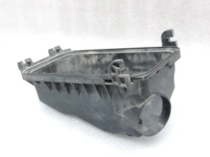 Original Toyota Avensis T25 Corolla E12 1.8/1.6 Luftfilterkasten Unterteil - Bild 1 von 8