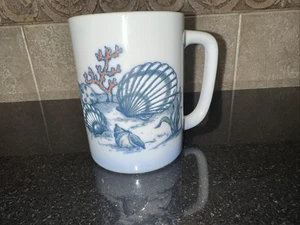 Taza Otagiri Blanco Azul Degradado Conchas Marinas Coral Náutico Pintado Café Té - Imagen 1 de 4