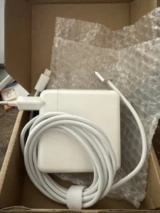 MacBook 96 Watt USB C Netzteil Power Adapter Ladegerät MagSafe 3 - Bild 1 von 2