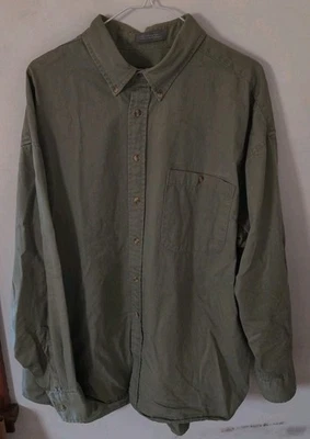 Camisa Surrey Abotonada 17.5 34/35 Aguja Única Sastrería Verde Gris Extendido Foto 1 de 4