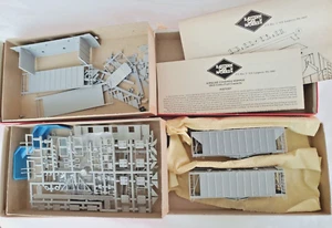 Eastern Car Works 2000-70 ton ACF Covered Hopper 2600 cu ft Airslide Car Kits - Picture 1 of 4