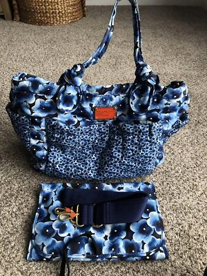 MARC BY MARC JACOBS PRETTY ELIZ-A BABY TRAVEL WEEKENDER SHOPPER TOTE BAG FLORAL - Image 1 of 4