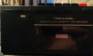 Registratore a cassette portatile vintage realistico CTR 85 azionamento vocale ~ - Foto 1 di 6