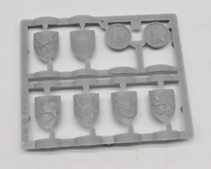 Shields The Empire Warhammer Fantasy Knights 1990 RARE!!! - Picture 1 of 2