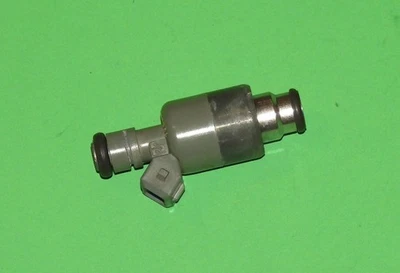 Оригинальная топливная форсунка 1995 Cadillac Seville Deville Eldorado - 17109386 - Изображение 1 из 4