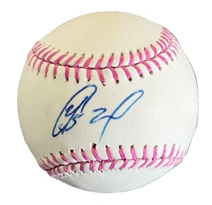 YOENIS CÉSPEDES SIGNED BREAST CANCER AWARENESS BASEBALL - AUTHENTIC SIGNATURE - Picture 1 of 3