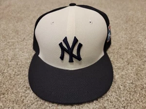 New York Yankees MLB New Era Fitted 2016 Hat Brand New 7 5/8 - Picture 1 of 4