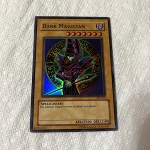 Dark Magician Holo LOB-EN005 ULTRA RARE Yu-Gi-Oh! NM  Played !!!!! - Picture 1 of 2
