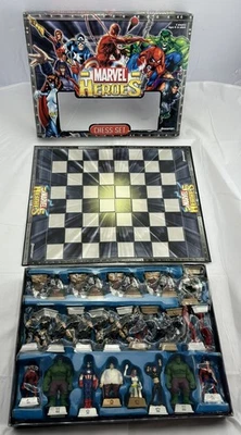 2003 Marvel Heroes Chess Set by Pressman Complete in Great Condition FREE SHIP - Image 1 of 4