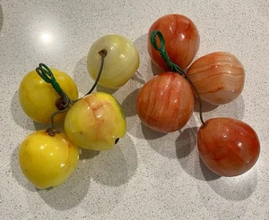 Vintage MCM Alabaster Stein Obst 8 Stück Lot Rot Gelb Apfel Bündel. - Bild 1 von 9