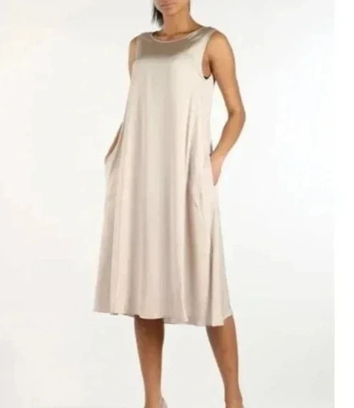 MUJER FABIANA FILIPPI VESTIDO SIN MANGAS LÍNEA A MIDI MINAMILISTA BEIGE SATINADO 6 Foto 1 de 4