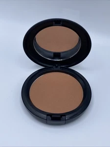 Polvo bronceador MAC DORADO - DIFÍCIL DE ENCONTRAR compacto 0,35 oz nuevo sin caja - Imagen 1 de 3