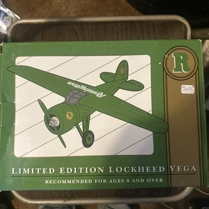 Vintage Remington Lockheed Vega Diecast Green Airplane Bank Limited Edition 1995 - Picture 1 of 3