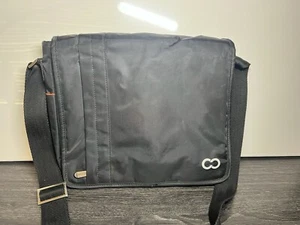 CROWN Black 11" Vertical Messenger Bag For Tablet Laptop Adjustable Preowned - Picture 1 of 4