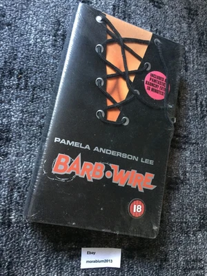 BARB WIRE - VHS - SPECIAL COLLECTOR'S EDITION - NEU - UK Videotape - Bild 1 von 4