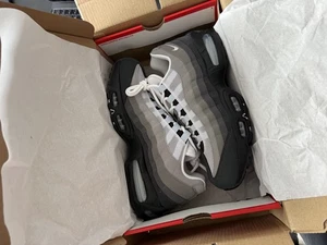 Nike Air Max 95 OG Tinte Azul 2025 - Totalmente Nuevas - HJ5996-002 - Reino Unido 8,5 - Imagen 1 de 7