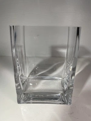 Large Heavy Rectangular Decorative Flower Vase Clear Thick Glass 5.5"x 4" x 3.1" - Image 1 of 4