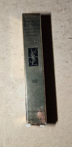 Lápiz labial radical Yves Saint Laurent Rogue Coutur The Slim Velvet 302 YSL 0,07 oz - Imagen 1 de 3