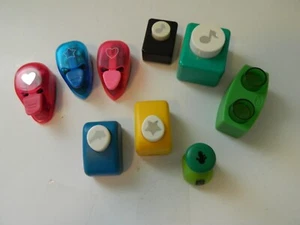 LOT OF 9 MINI PUNCHES, STAR HEARTS,CIRLCES,DOLPHIN,MUSICAL NOTES - Foto 1 di 7