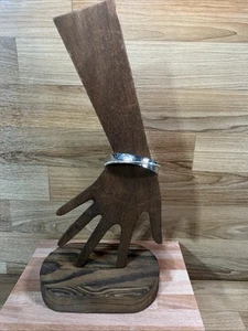 Übergroßes Silber Metall Armreif Armband - glänzend strukturiert Statement Modeschmuck - Bild 1 von 6