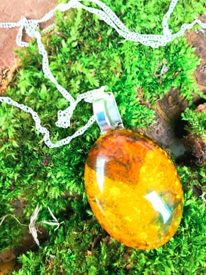 KLEOPATRA- Anhänger handgefertigt Harz Moos Baumrinde 4 x 3cm 60 cm Silberkette - Bild 1 von 4