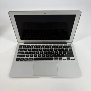 MacBook Air 11 Silver Early 2015 1.6 GHz Core i5 5th Gen. 8GB 256GB SSD - READ - Picture 1 of 10