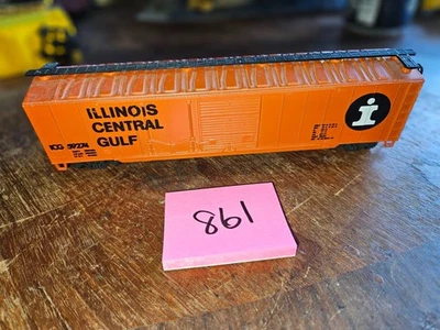 ILLINOIS CENTRAL BOX CAR, HO SCALE, EXCELLENT CONDITION SEE PHOTOS - Image 1 of 4
