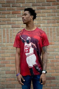 Michael Jordan Metal Universe PMG Men's Card T-Shirt Gem Mint - Bild 1 von 4