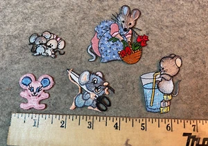 Ratones Ratón Lindo Bordado Hierro Sobre Apliques Parche ¡Elección! Variedad - Imagen 1 de 11
