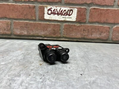 91-96 Mitsubishi 3000GT Stealth descongelación trasera y botón interruptor de suspensión ECS Foto 1 de 4