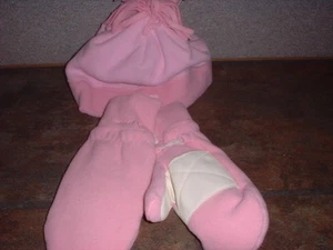 OSH KOSH, MITTENS & HAT SET, PINK FLEECE, FITS SIZES 8 - 16, NWT - Picture 1 of 2