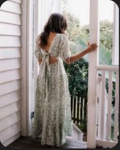 Kivari - Ladies White/Mint "Jasmin" Linen Maxi Dress - Size 12. - Picture 1 of 11