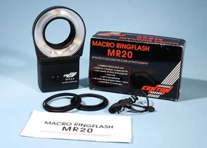 Centon Macro Ringflash MR20 + 52mm 55mm 49mm Adapter Rings * Excellent - Picture 1 of 2