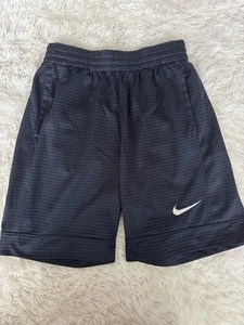 Nike boys sz. M classic fine black/blue checkered sport shorts. Great pair - Picture 1 of 7