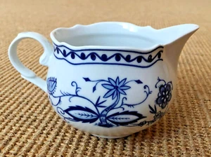 Kahla Zwiebelmuster  Porzellan Sauciere Made in GDR A - B 11 - Bild 1 von 4