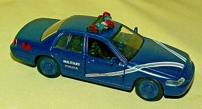 COCHE DE POLICÍA MILITAR GI JOE MAISTO FORD CROWN VICTORIA INTERCEPTOR 1:44 FRICCIÓN* Foto 1 de 4