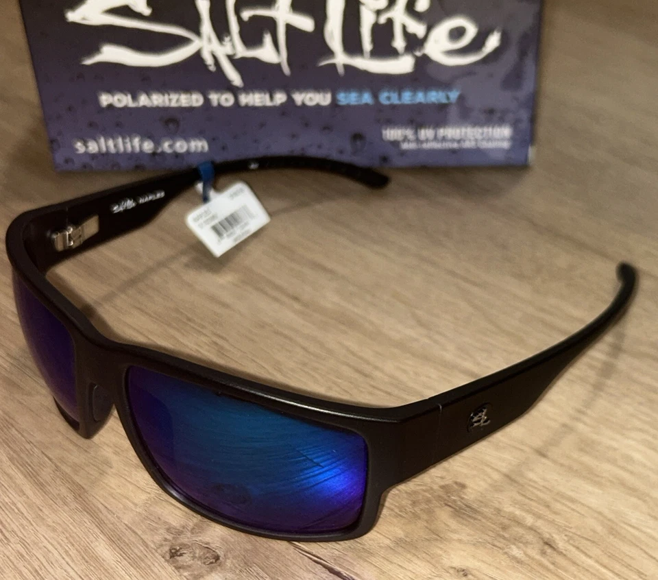Lente Salt Life Naples negro mate espejo azul $189 nueva vida salada Salt Life Foto 1 de 4