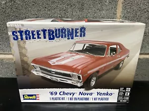 Revell 85-4423 '69 Chevy Nova Yenko model kit scala 1:25 nuovo aperto - Foto 1 di 3